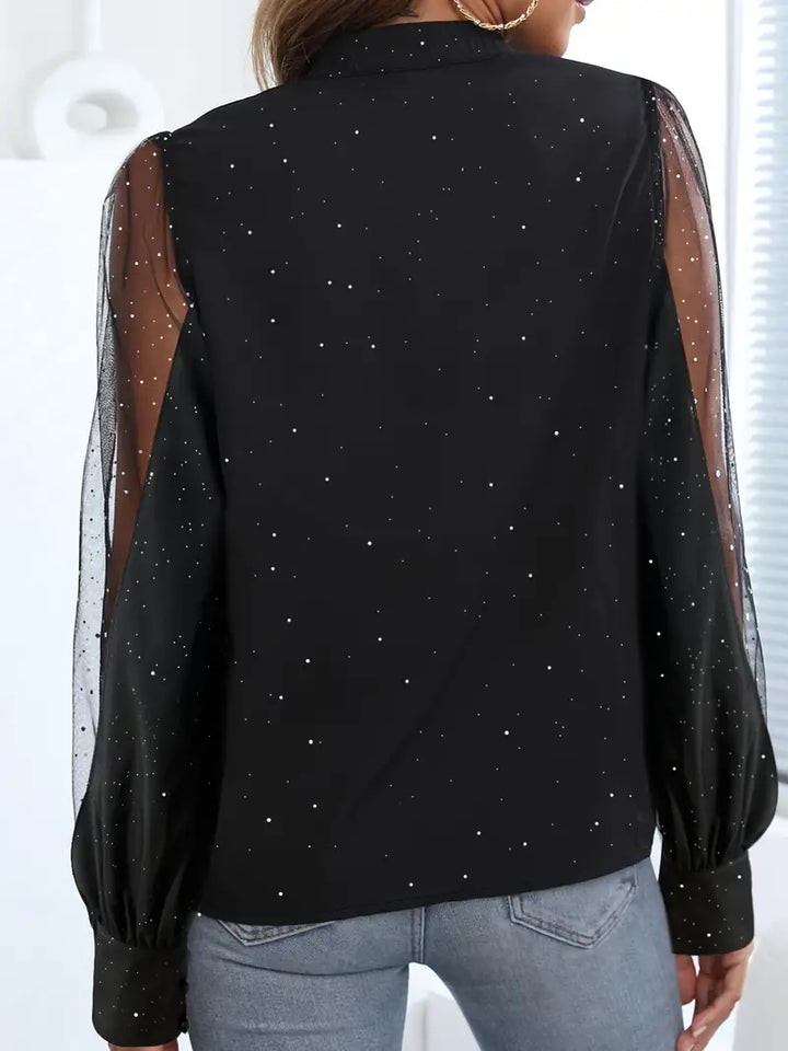 Elegancka Bluzka z Wyrazistym Dekoltem