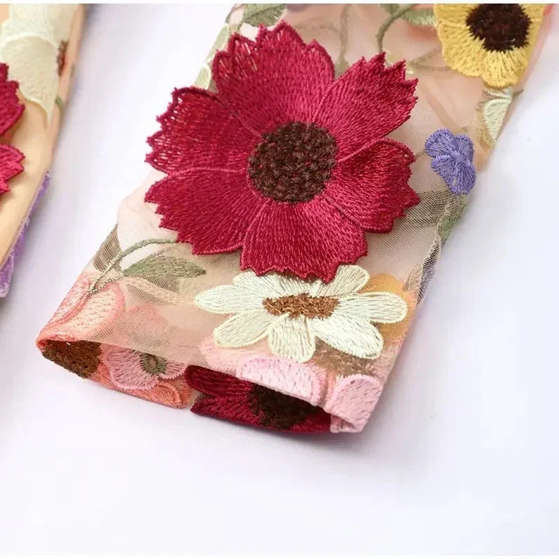 Wyjątkowy Ręcznie Wykonany Szlafrok z Motywem Kwiatowym