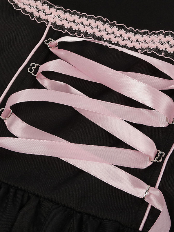 Dirndl z kwiatowymi wzorami na Oktoberfest